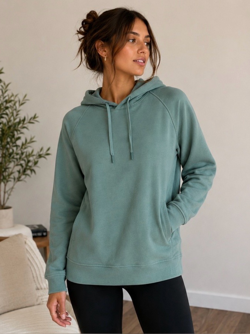 Lululemon Sage Green Pullover Hoodie Size M Soft Lightweight Athleisure

Descrip